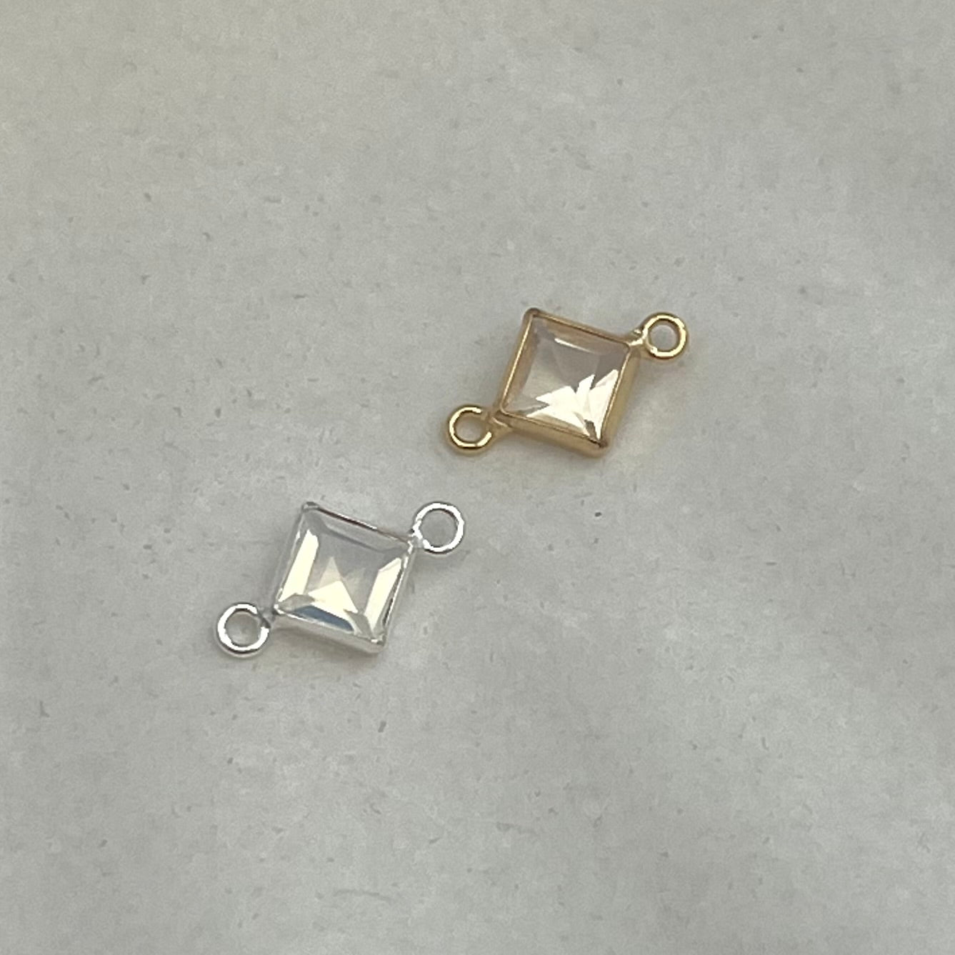 Diamond Connector • Opal