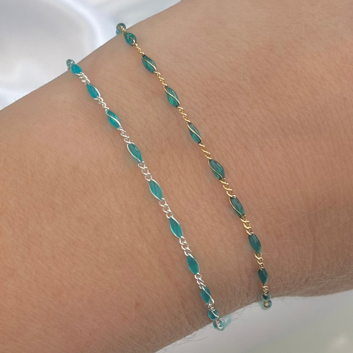 Sea Breeze Enamel • Figaro Chain