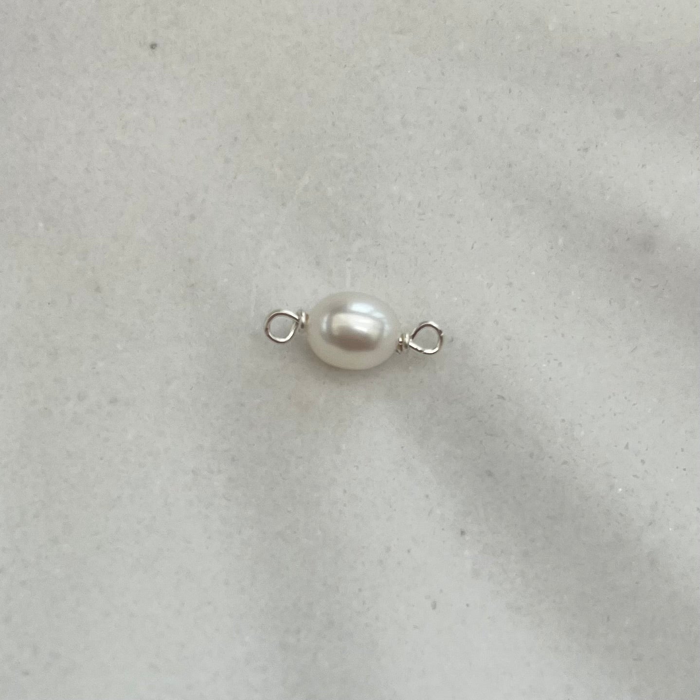 Freshwater Pearl Connector • Oval